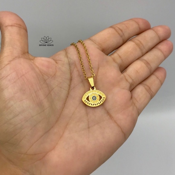 Evil Eye Necklace | Gold Plated Stainless Steel - Picture 3 of 6